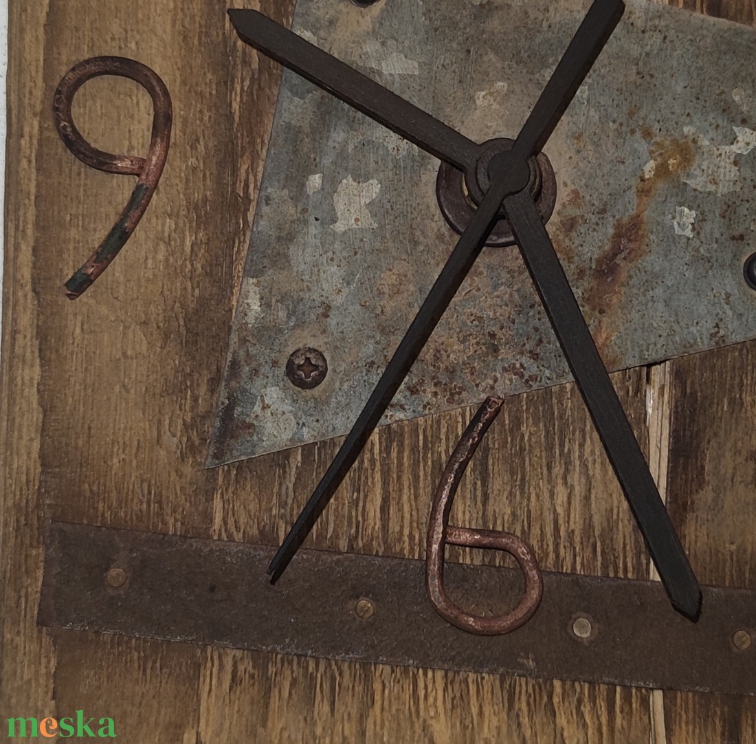 Rusztikus stílusú falióra - otthon & életmód - dekoráció - fali és függő dekoráció - falióra & óra - Meska.hu