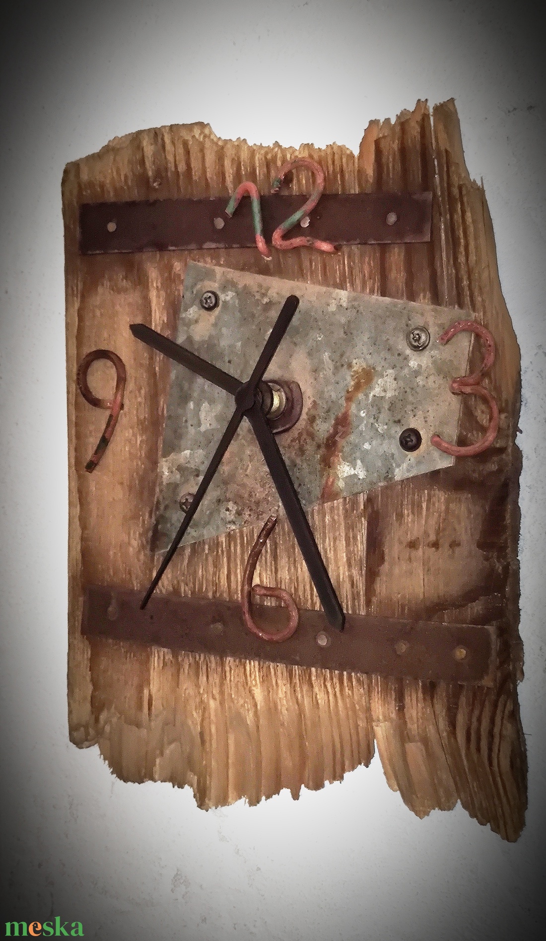 Rusztikus stílusú falióra - otthon & életmód - dekoráció - fali és függő dekoráció - falióra & óra - Meska.hu