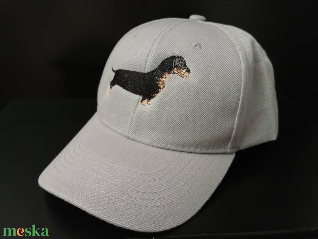 Tacskó Kutya Design Gépi Hímzésű Férfi, Női Baseball Sapka  - ruha & divat - sál, sapka, kendő - sapka - Meska.hu Tacskó Kutya Design Gépi Hímzésű Férfi, Női Baseball Sapka  - ruha & divat - sál, sapka, kendő - sapka - Meska.hu
