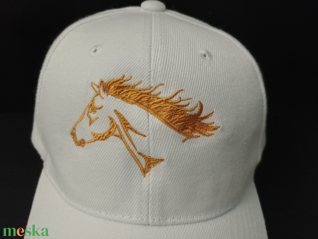Ló Design Gépi Hímzésű Férfi, Női Baseball Sapka  - ruha & divat - sál, sapka, kendő - sapka - Meska.hu Ló Design Gépi Hímzésű Férfi, Női Baseball Sapka  - ruha & divat - sál, sapka, kendő - sapka - Meska.hu