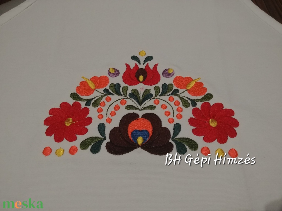 Vászontáska Népművészeti Matyó Design Gépi Hímzéssel - táska & tok - kézitáska & válltáska - kézitáska - Meska.hu