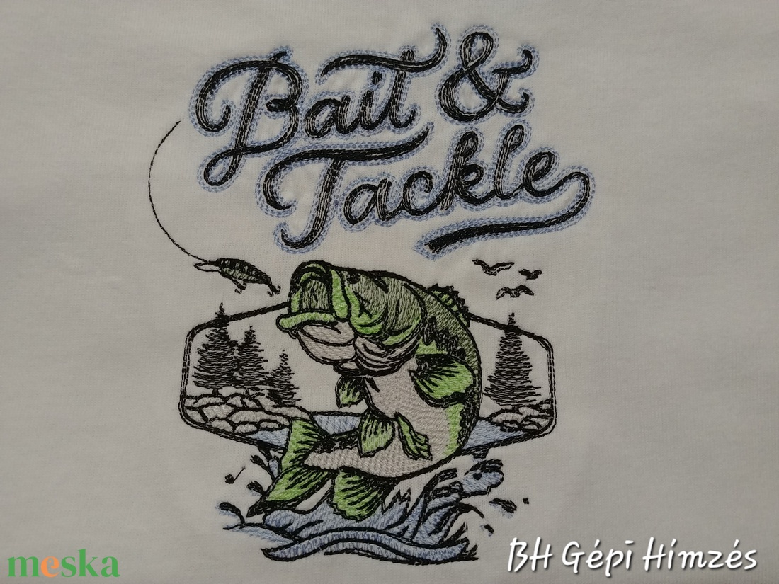 Horgász-Hal Design, Férfi Póló Gildan Gépi Hímzéssel - ruha & divat - férfi ruha - póló - Meska.hu