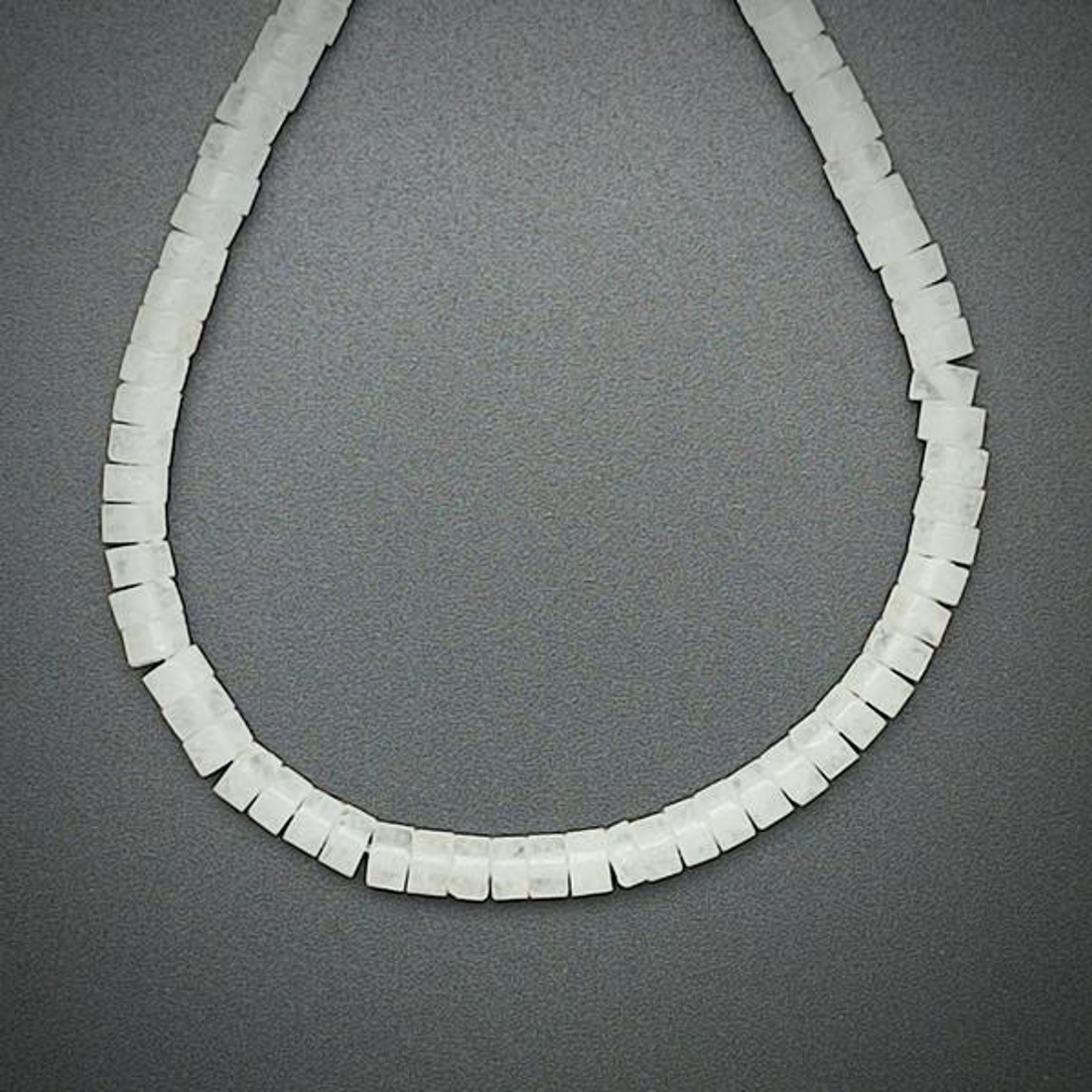 Hegyikristály korong 4-5x2-3mm  ékszerkészítő alapanyag (füzér) - kellékek & szerszámok - ásvány alapanyag - ásványfüzér - Meska.hu