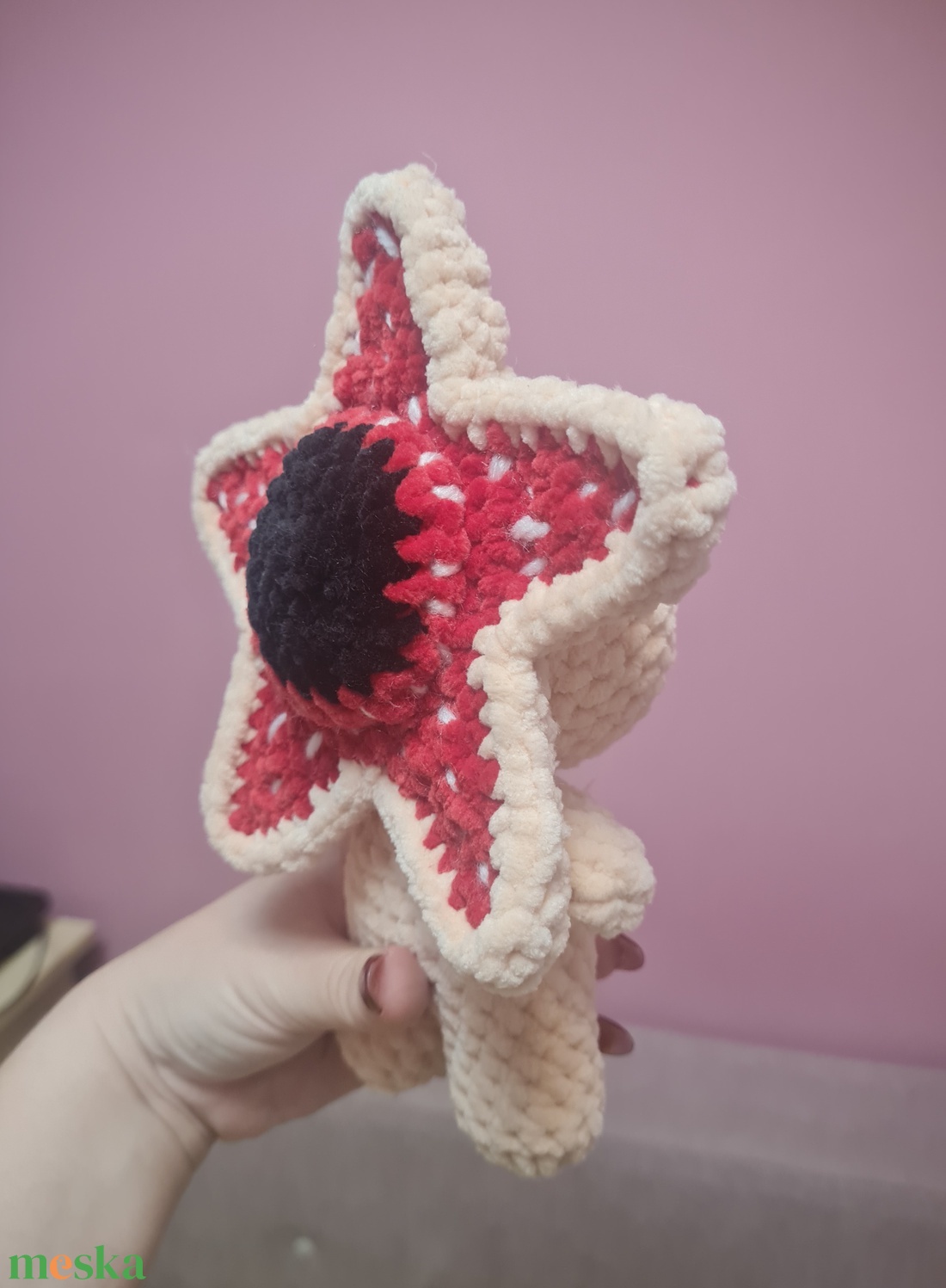 Horgolt Demogorgon - játék & sport - plüssállat & játékfigura - más figura - Meska.hu