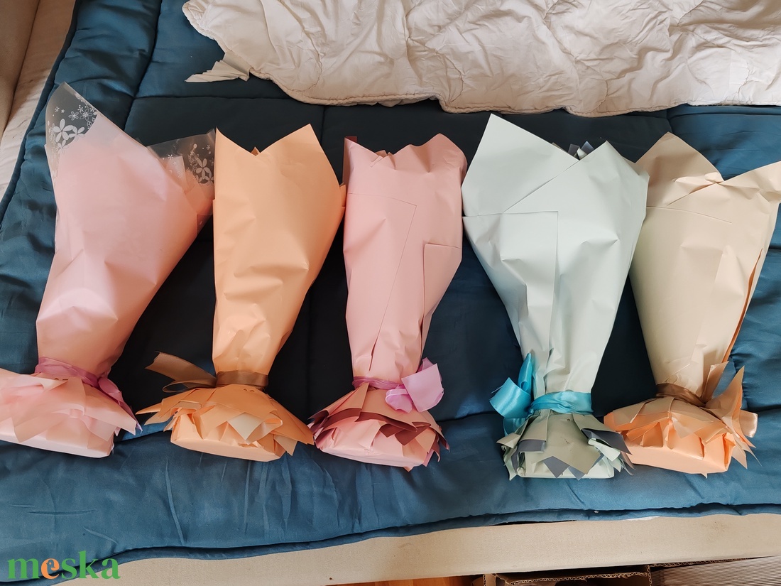 Viasz  virág csokor  - otthon & életmód - virágdekoráció - virágok - virágcsokor - Meska.hu