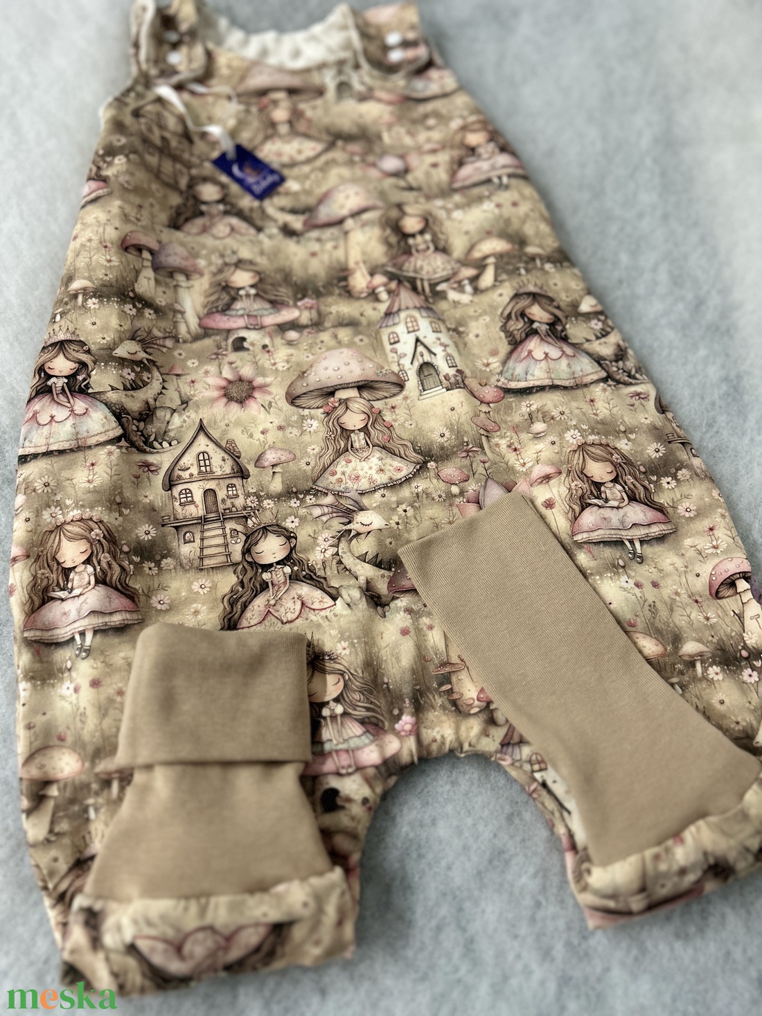 Téli tipegő hálózsák királylány - baba - mama - babaruházat - tipegőhálózsák - Meska.hu