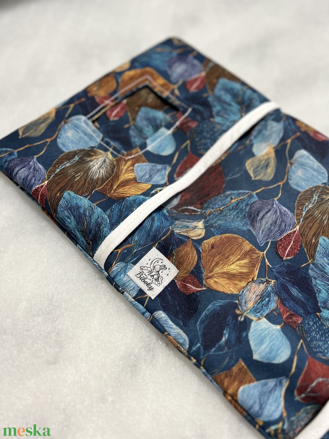 Pelenkázó neszesszer levelek - baba - mama - pelenkázó, babafürdető kellékek - pelenkázó neszeszer, pelenkatartó - Meska.hu