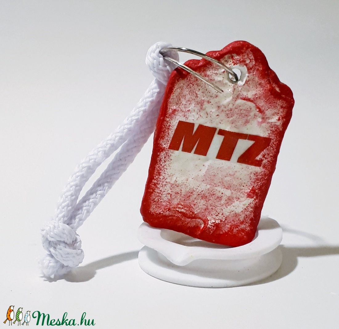 MTZ fa sötétben fluoreszkáló fa kulcstartó traktor rajongói ajándék - táska & tok - kulcstartó & táskadísz - kulcstartó - Meska.hu MTZ fa sötétben fluoreszkáló fa kulcstartó traktor rajongói ajándék - táska & tok - kulcstartó & táskadísz - kulcstartó - Meska.hu