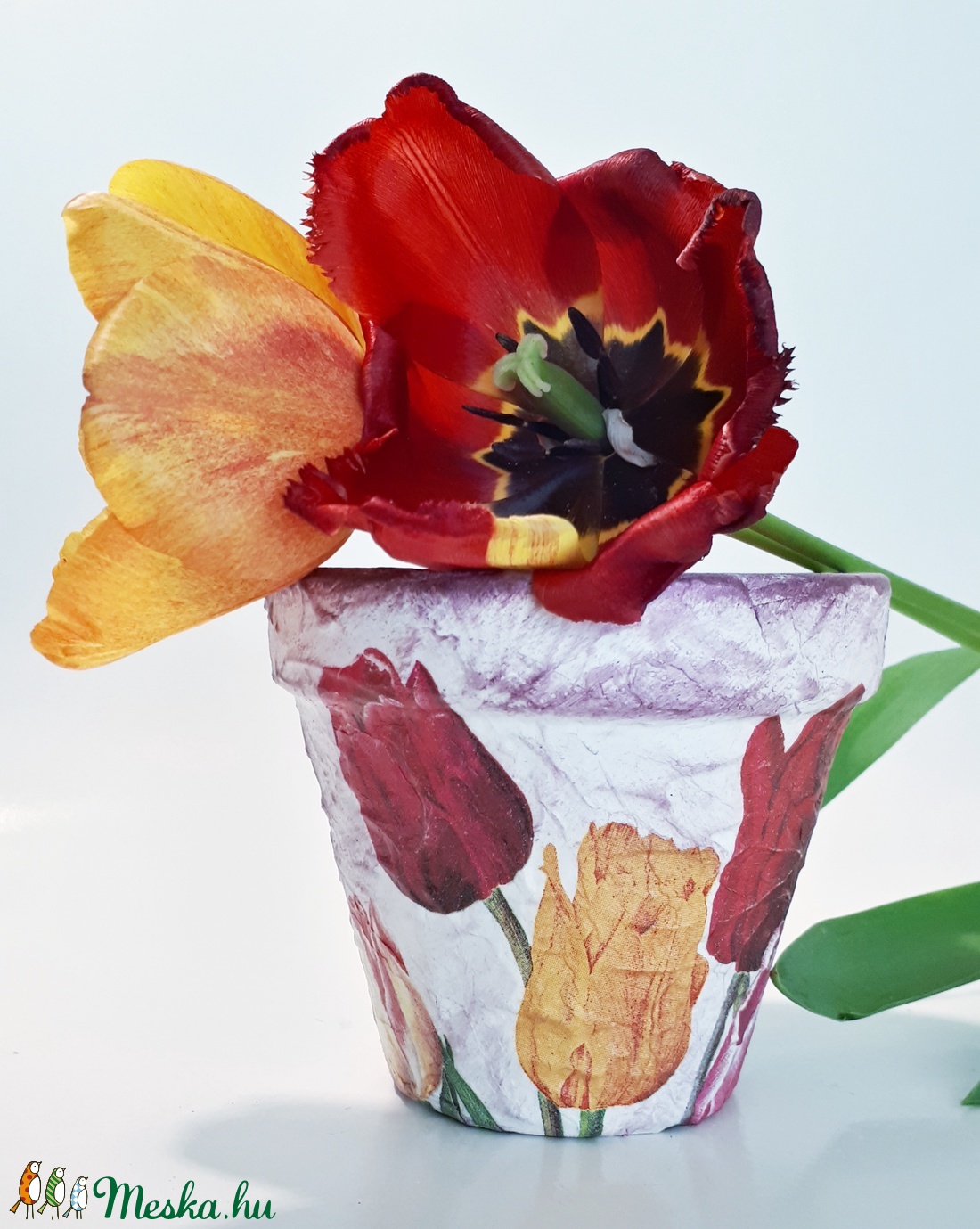 Tulipános virágos kaspó, virágtartó bármilyen alkalomra virág mellé: névnapra, szülinapra, anyáknapjára - otthon & lakás - dekoráció - virágdísz és tartó - cserép & kaspó - Meska.hu
