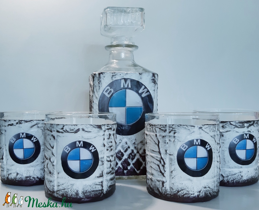 Bmw rajongóknak egyedi formájú whiskys üveg 4 db pohárral, különleges bmw rajongói ajándék, konyhadekoráció - otthon & lakás - dekoráció - díszüveg - Meska.hu Bmw rajongóknak egyedi formájú whiskys üveg 4 db pohárral, különleges bmw rajongói ajándék, konyhadekoráció - otthon & lakás - dekoráció - díszüveg - Meska.hu