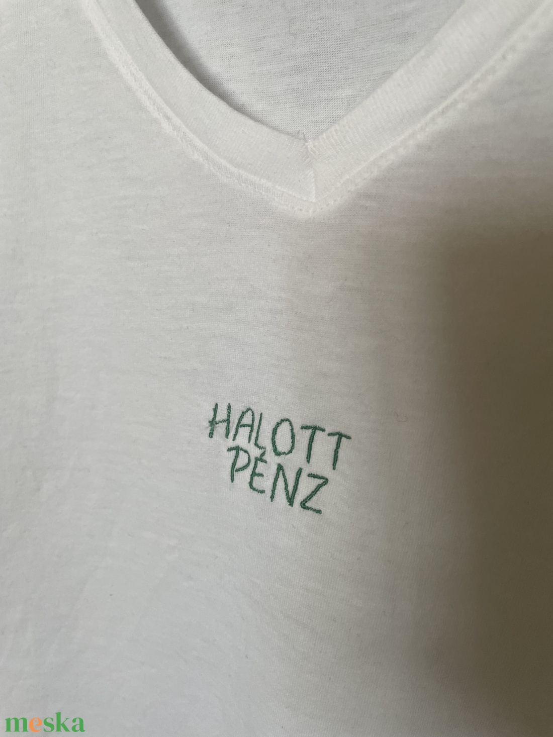 Halott Pénz hímzett póló - ruha & divat - női ruha - póló, felső - Meska.hu