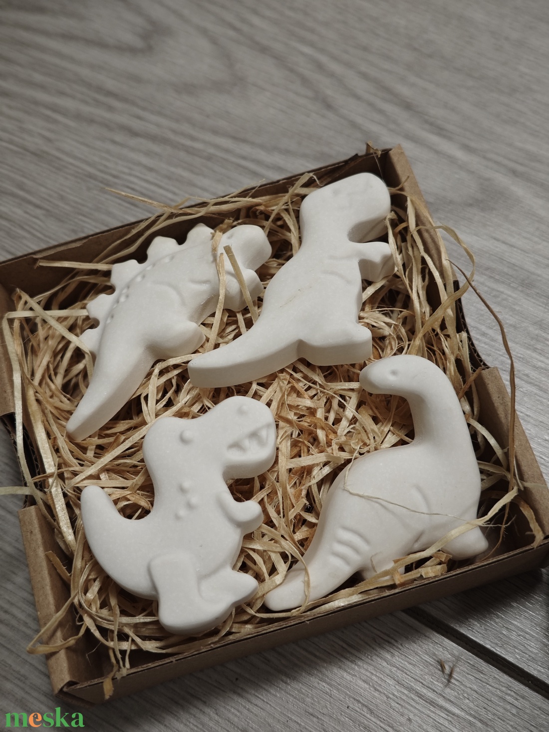 DIY BOX festhető figurk Dínó - diy (csináld magad) - egységcsomag - Meska.hu DIY BOX festhető figurk Dínó - diy (csináld magad) - egységcsomag - Meska.hu
