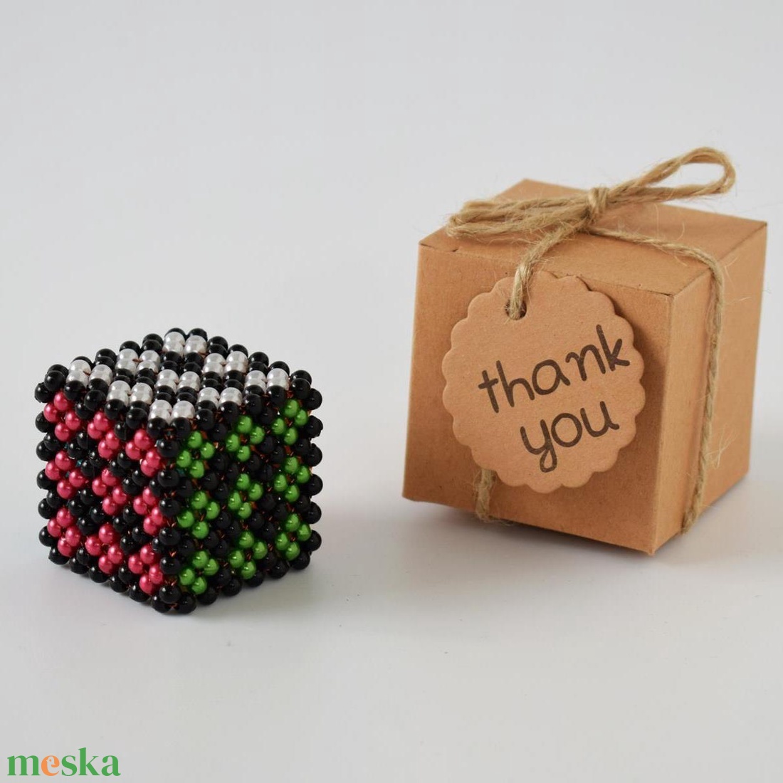 Hatszínű kocka fekete ráccsal - otthon & életmód - dekoráció - dísztárgy - Meska.hu