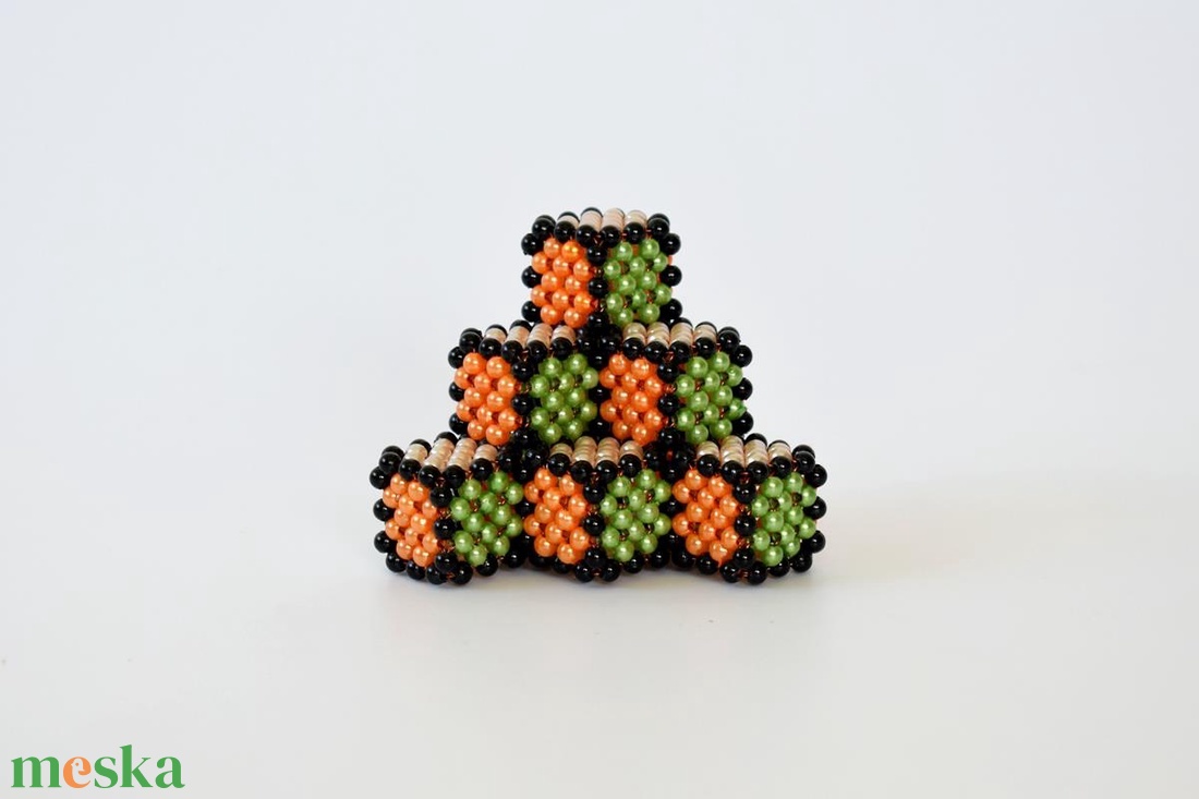 Almazöld-narancs-bézs lépcsős piramis fekete ráccsal - otthon & életmód - dekoráció - dísztárgy - Meska.hu