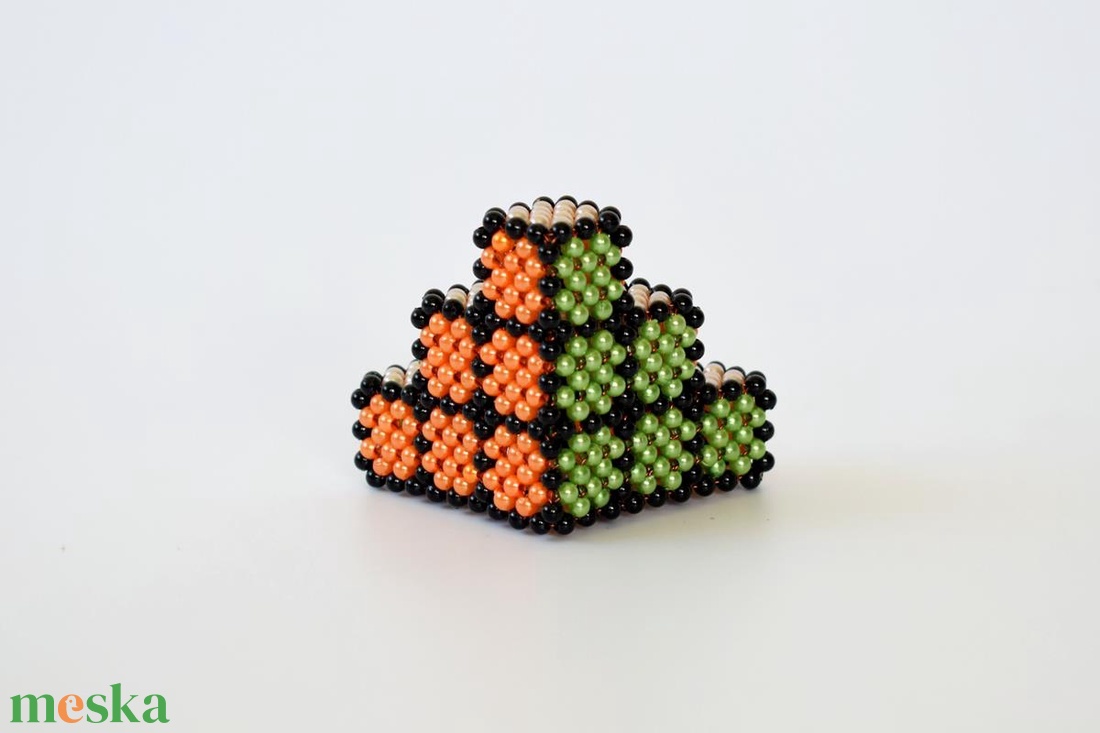 Almazöld-narancs-bézs lépcsős piramis fekete ráccsal - otthon & életmód - dekoráció - dísztárgy - Meska.hu