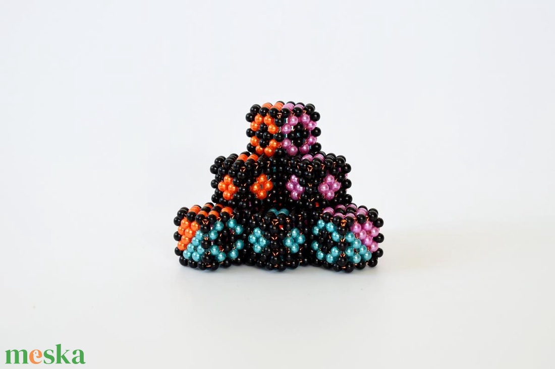 Narancs-lila-türkizkék lépcsős piramis fekete ráccsal - otthon & életmód - dekoráció - dísztárgy - Meska.hu