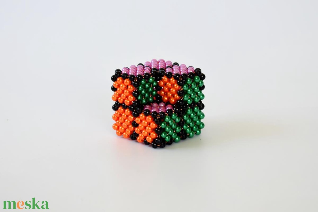 Narancs-lila-zöld csonkolt kocka fekete ráccsal - otthon & életmód - dekoráció - dísztárgy - Meska.hu