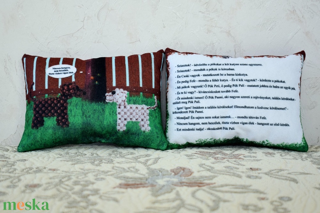 Mini mesepárna  Gyöngykutyusok és a gyöngypókok - otthon & életmód - lakástextil - párna & párnahuzat - Meska.hu