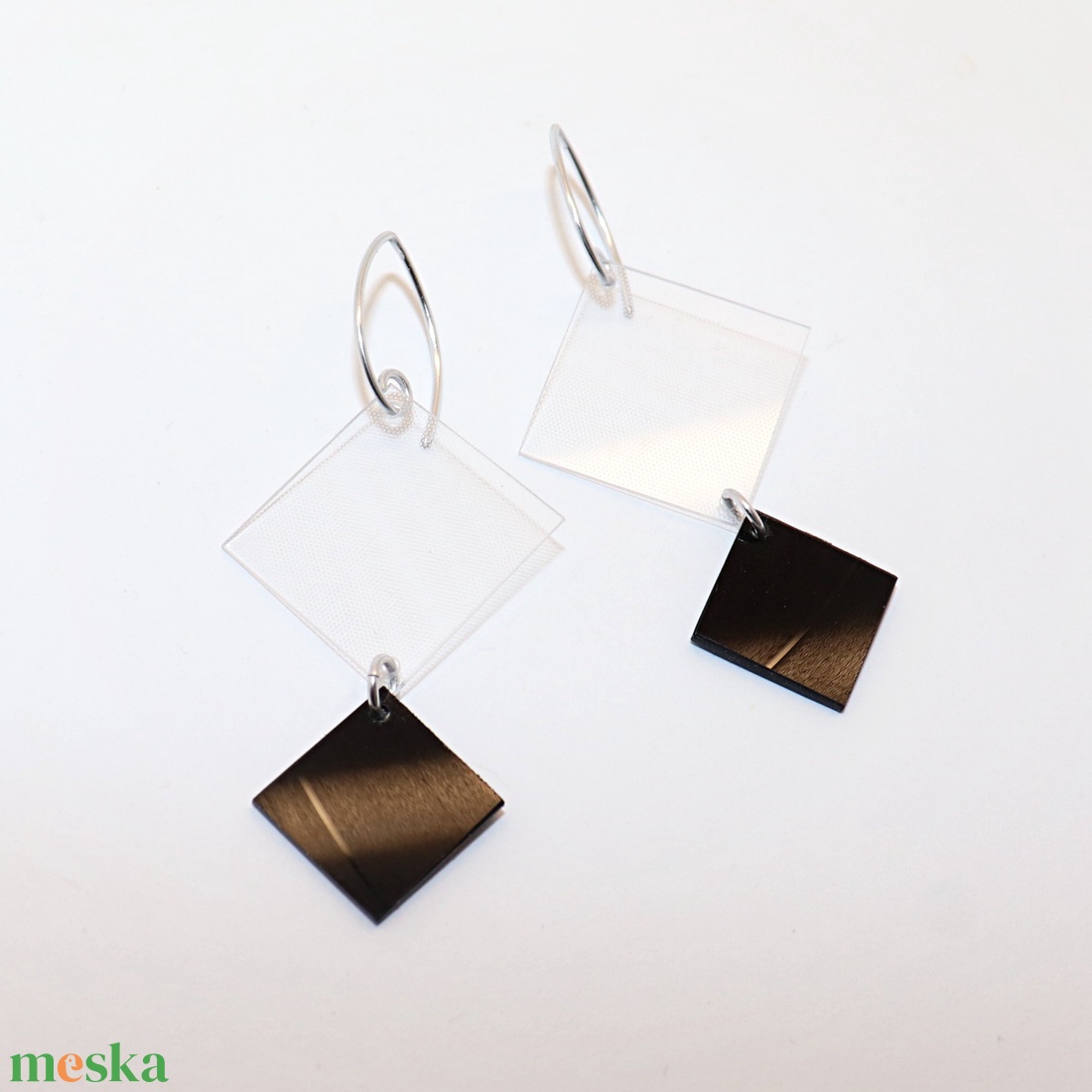 Hanglemez, laptop képernyő, női fülbevaló pár (F.24) - ékszer - fülbevaló - lógó fülbevaló - Meska.hu Hanglemez, laptop képernyő, női fülbevaló pár (F.24) - ékszer - fülbevaló - lógó fülbevaló - Meska.hu