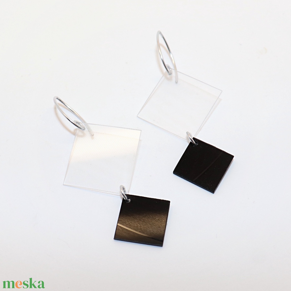 Hanglemez, laptop képernyő, női fülbevaló pár (F.24) - ékszer - fülbevaló - lógó fülbevaló - Meska.hu Hanglemez, laptop képernyő, női fülbevaló pár (F.24) - ékszer - fülbevaló - lógó fülbevaló - Meska.hu