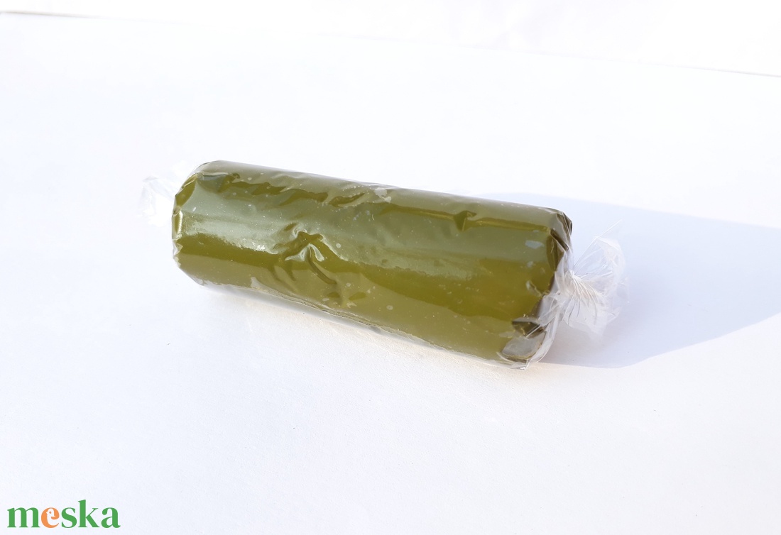 Süthető gyurma mohazöld - Plast-Kitt, 3 dkg - kellékek & szerszámok - gyurma - kiégethető gyurma - Meska.hu