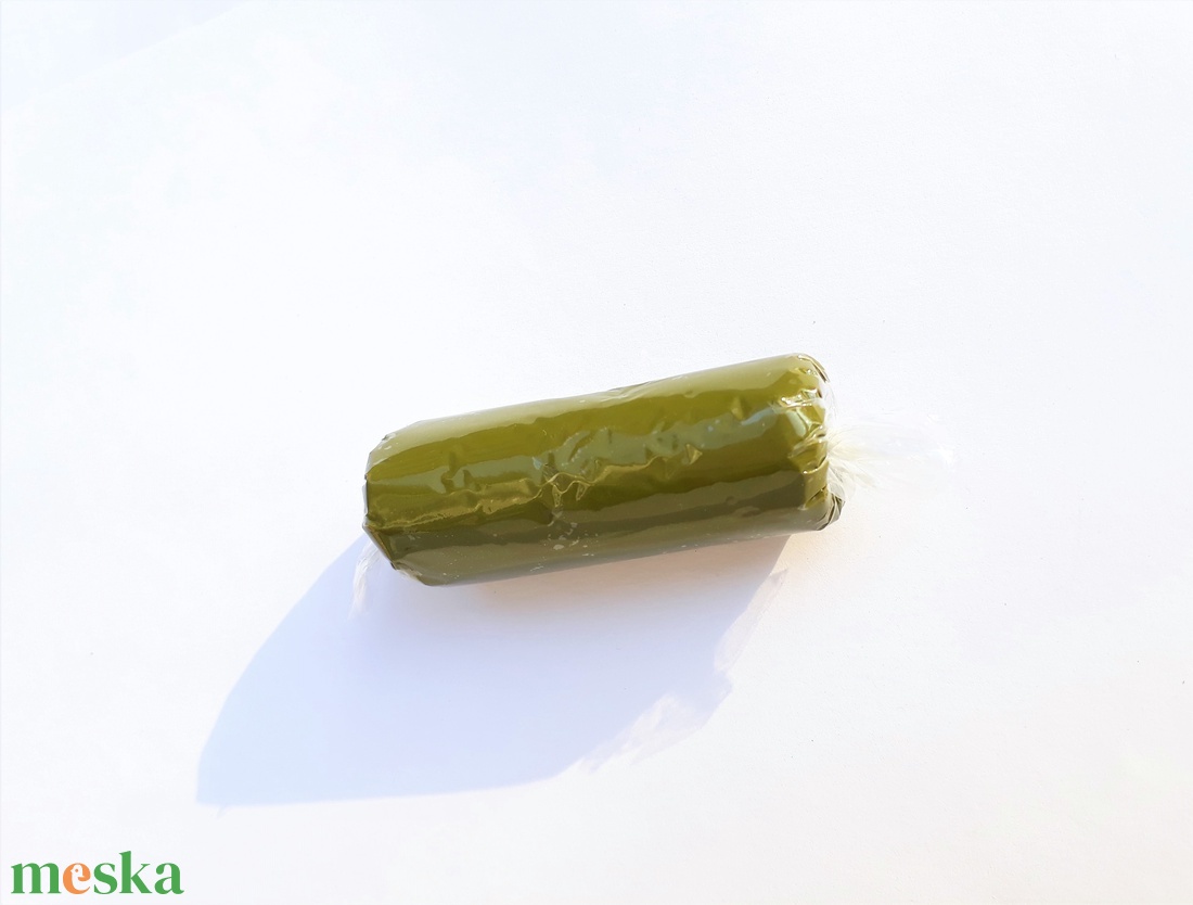 Süthető gyurma mohazöld - Plast-Kitt, 3 dkg - kellékek & szerszámok - gyurma - kiégethető gyurma - Meska.hu