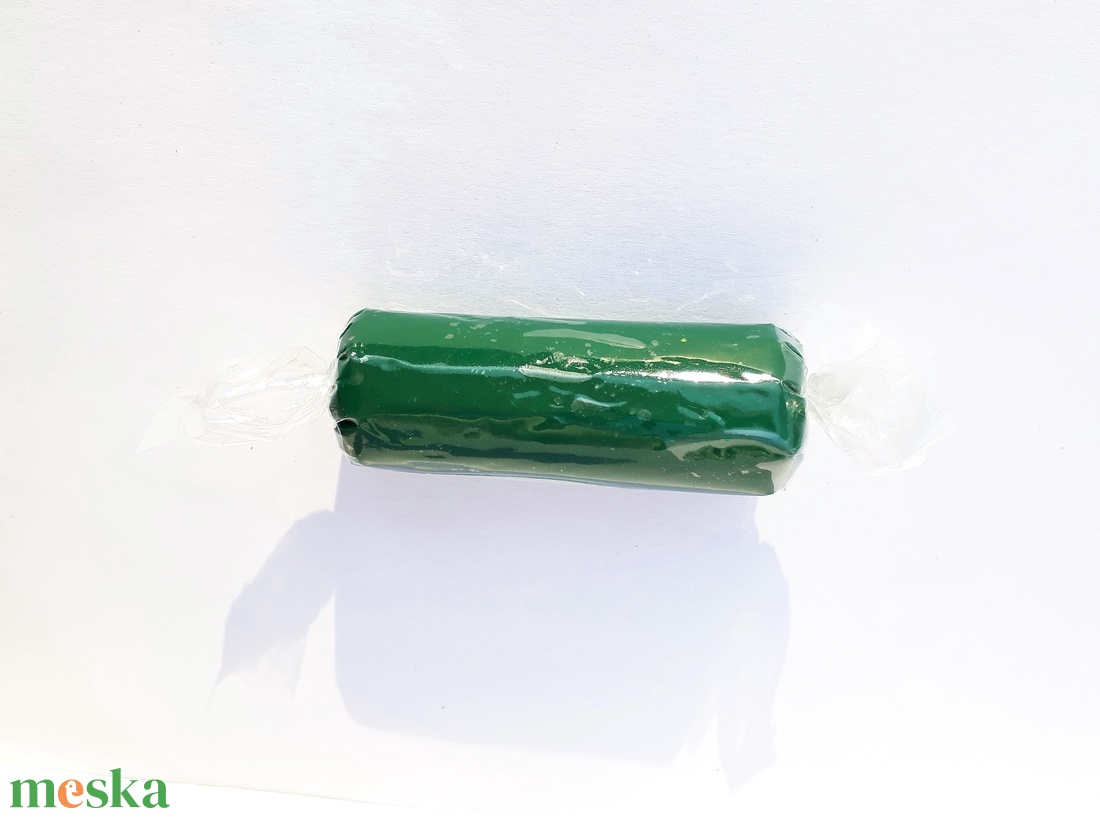 Süthető gyurma palackzöld - Plast-Kitt, 3 dkg - kellékek & szerszámok - gyurma - kiégethető gyurma - Meska.hu