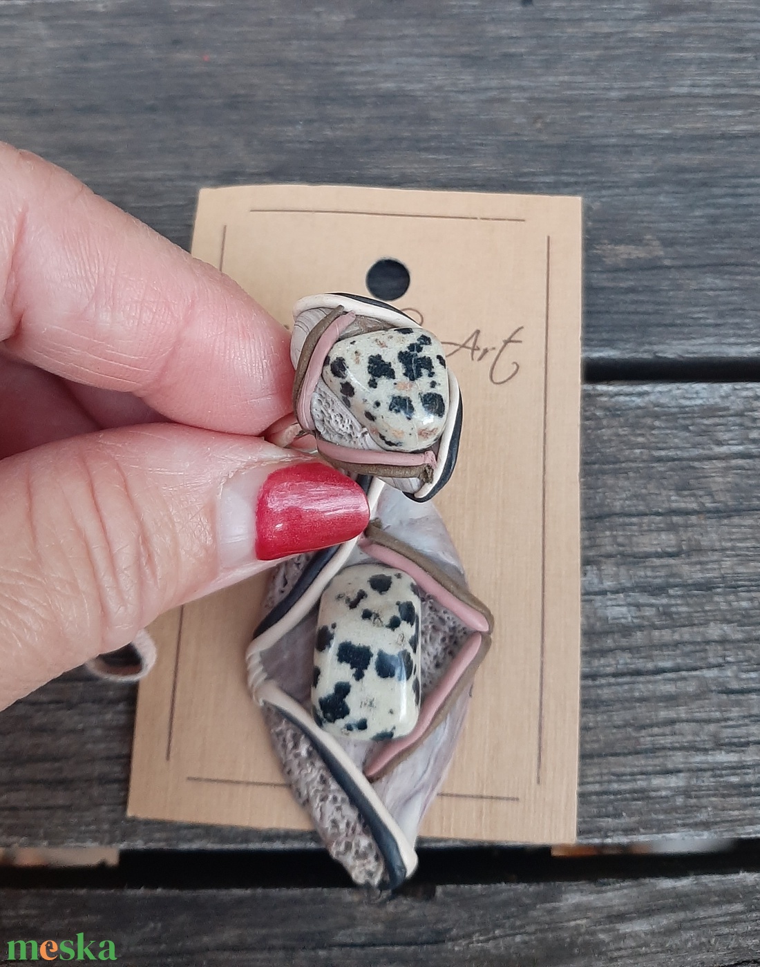 Féldrágaköves ékszergarnitúra: medál és gyűrű pöttyös jáspissal - ékszer - ékszerszett - Meska.hu