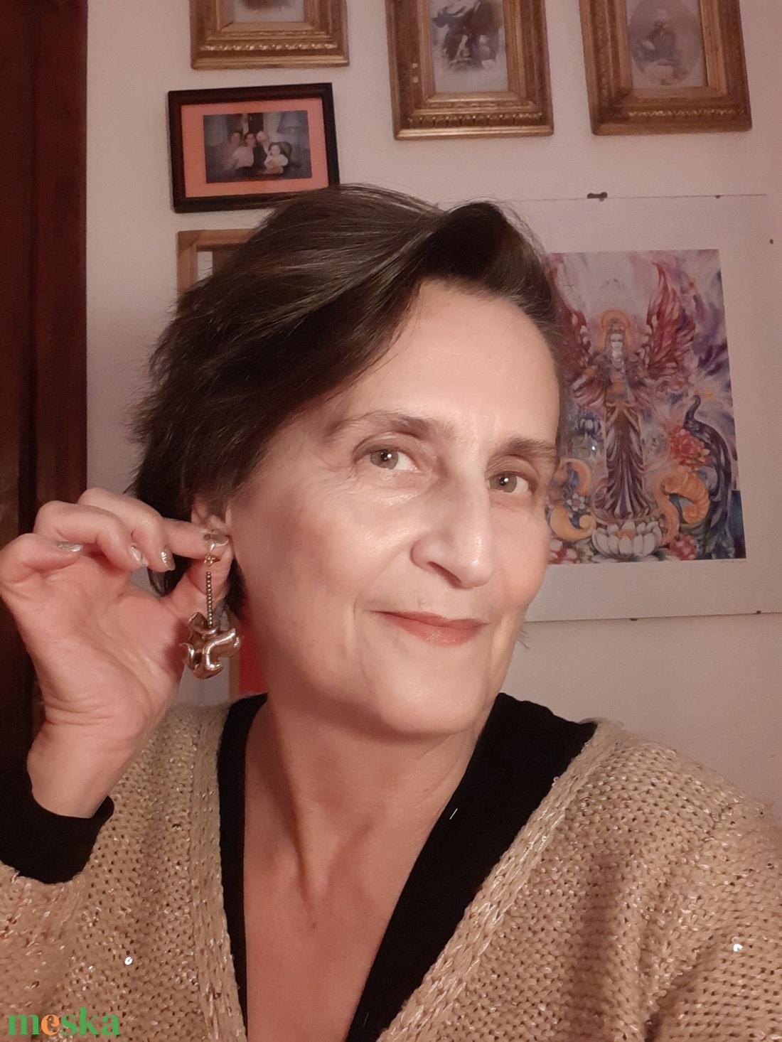 Arany csomó fülbevaló Plast-Kitt gyurmából (nem csak) Szilveszterre! - ékszer - fülbevaló - lógó fülbevaló - Meska.hu