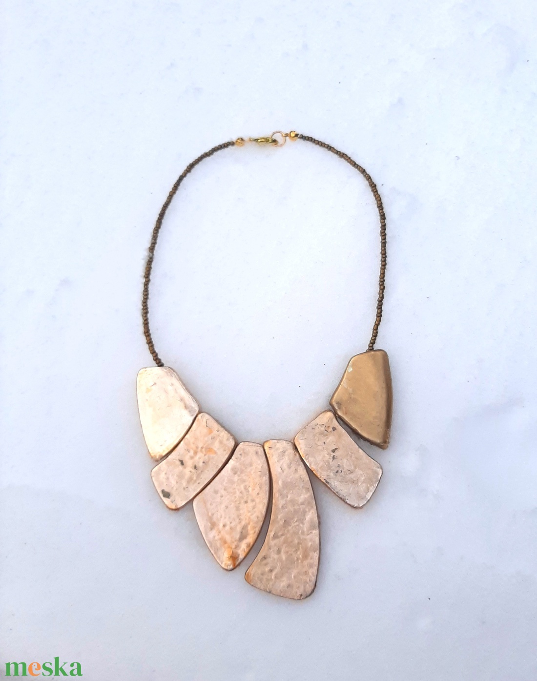 Arany nyakék - lapokból - ékszer - nyaklánc - statement nyaklánc - Meska.hu