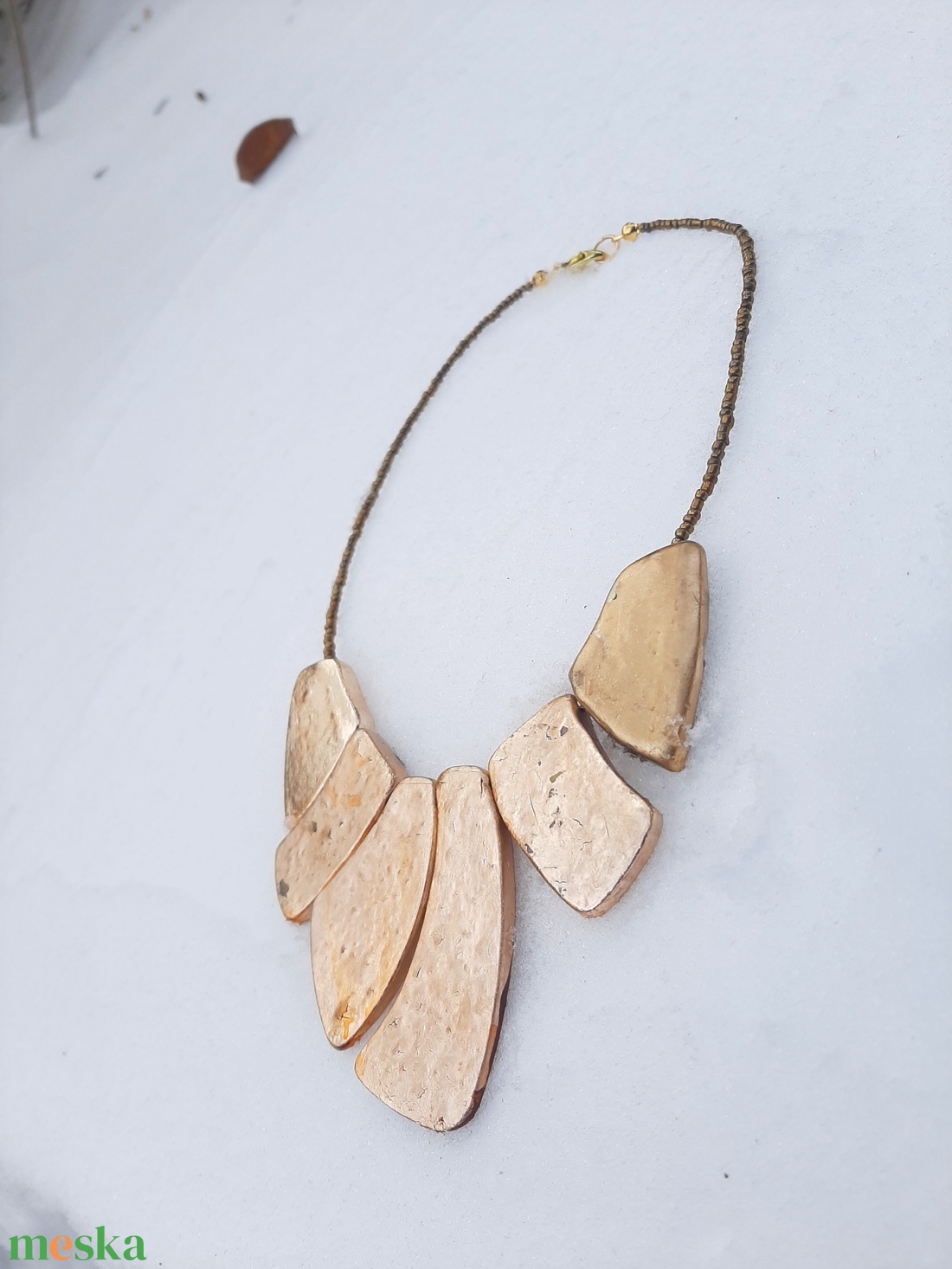 Arany nyakék - lapokból - ékszer - nyaklánc - statement nyaklánc - Meska.hu