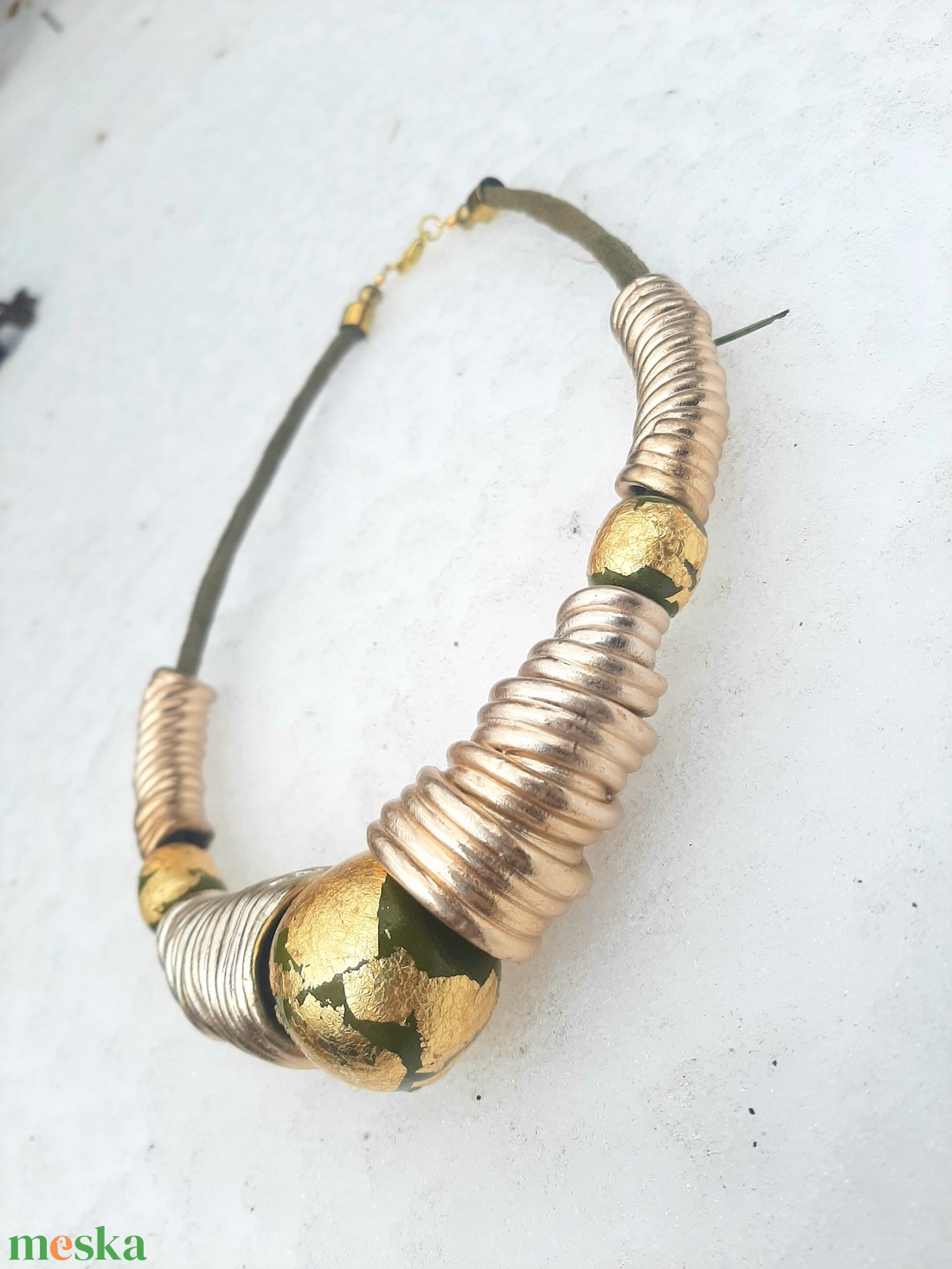 Arany tölcséres-nagy golyós lánc, aranyfüsttel - ékszer - nyaklánc - statement nyaklánc - Meska.hu