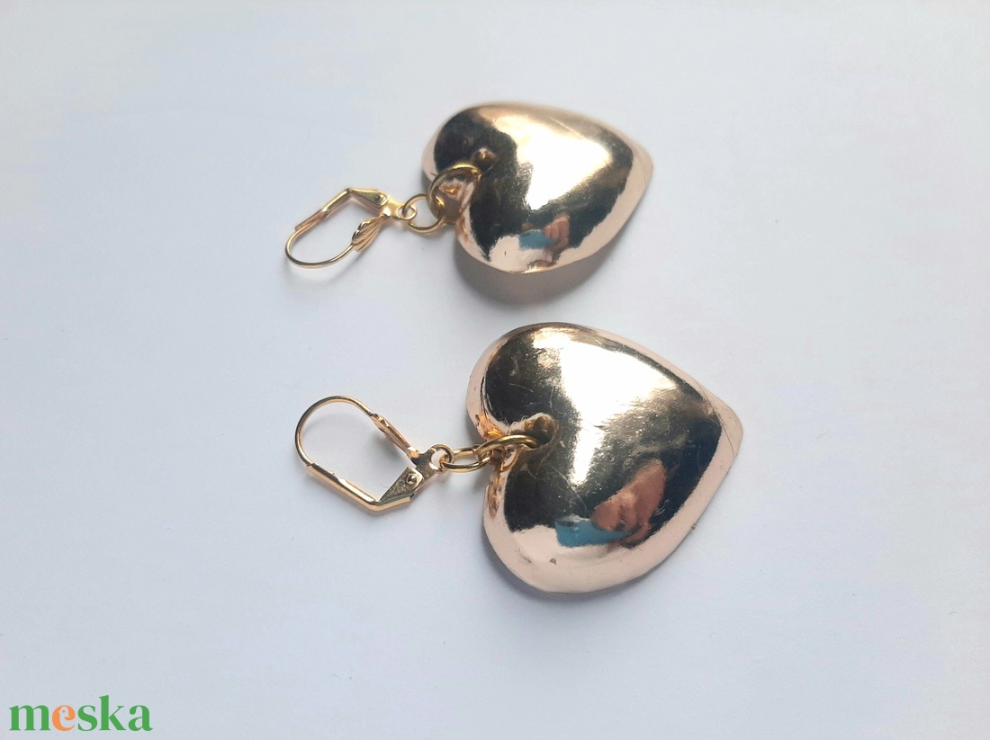  Arany szív fülbevaló - ékszer - fülbevaló - lógó fülbevaló - Meska.hu