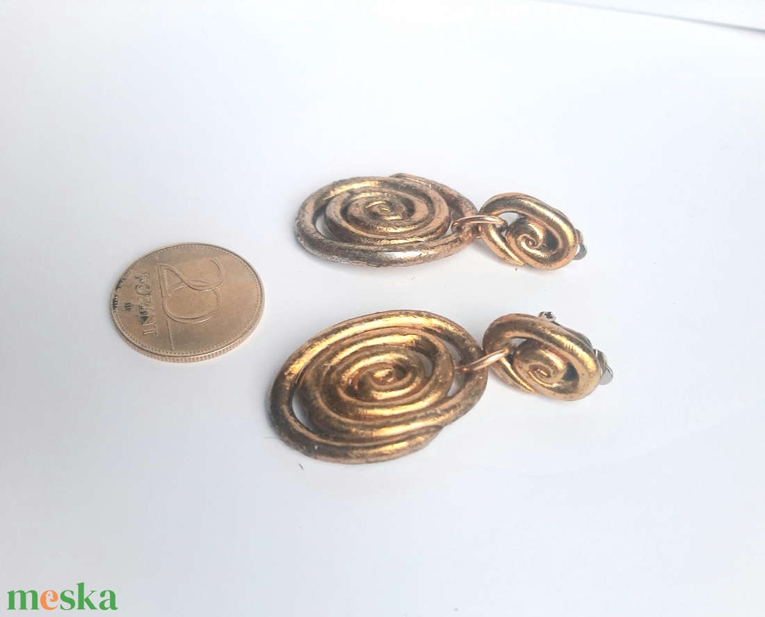  Arany spirál lógós klipsz - ékszer - fülbevaló - klipsz - Meska.hu
