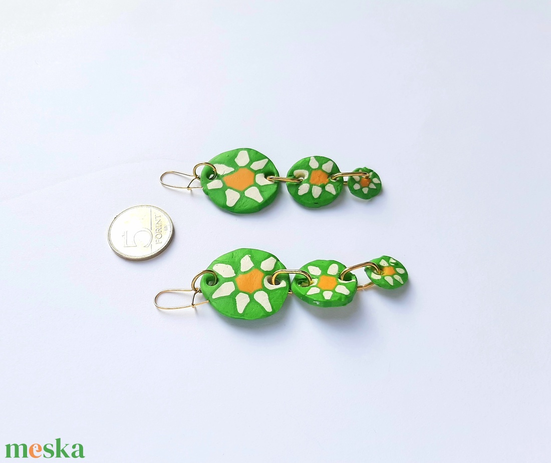 Millefiori margaréta mintás hosszú fülbevaló - ékszer - fülbevaló - lógó fülbevaló - Meska.hu