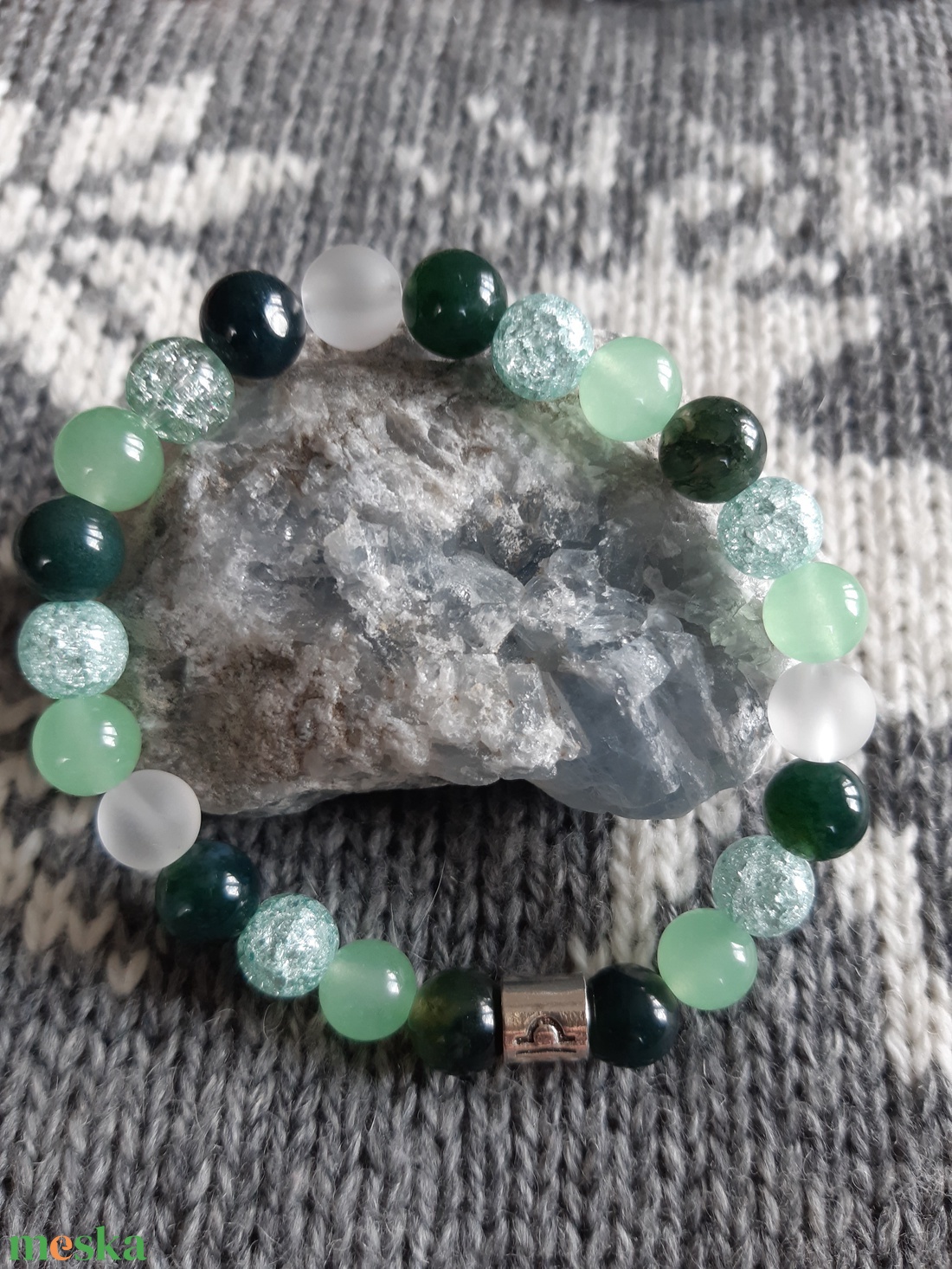 Erdő zöldje avagy Mérleg karkötő - ékszer - karkötő - gyöngyös karkötő - Meska.hu