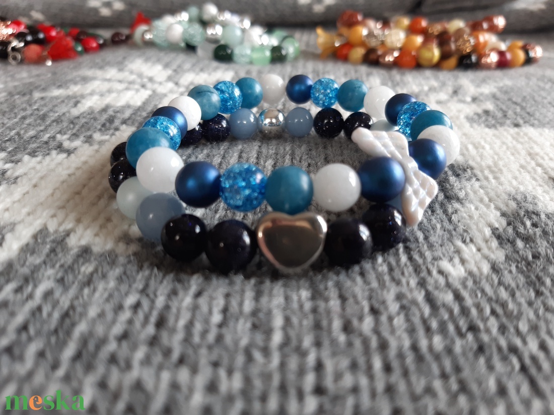 Bársonyos ragyogás karkötő kékben, Homokkő, Angelit, Hematit ásvánnyal és Swarovski gyönggyel - ékszer - karkötő - gyöngyös karkötő - Meska.hu