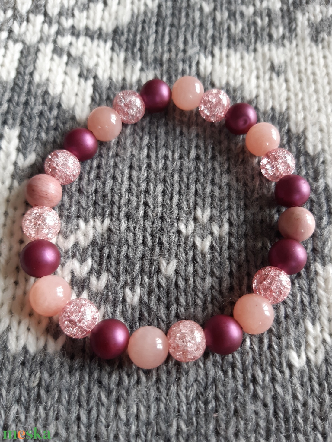 Harmónia karkötő eperkrém Jádéval és Rodonittal - ékszer - karkötő - gyöngyös karkötő - Meska.hu