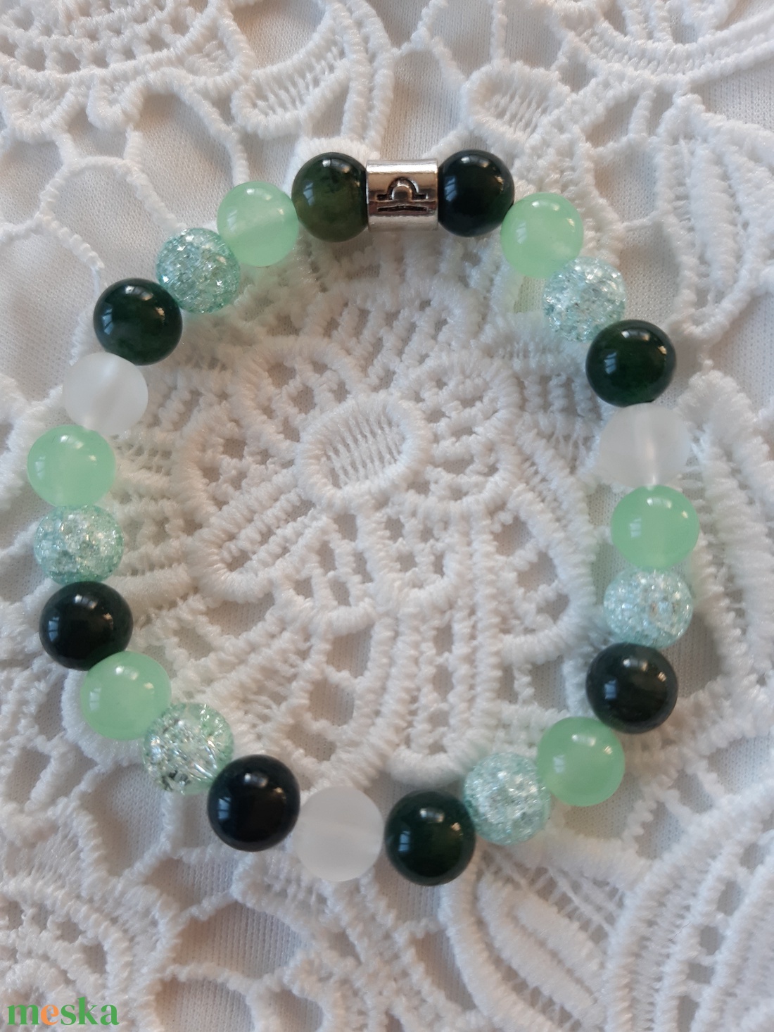 Erdő zöldje avagy Mérleg karkötő - ékszer - karkötő - gyöngyös karkötő - Meska.hu