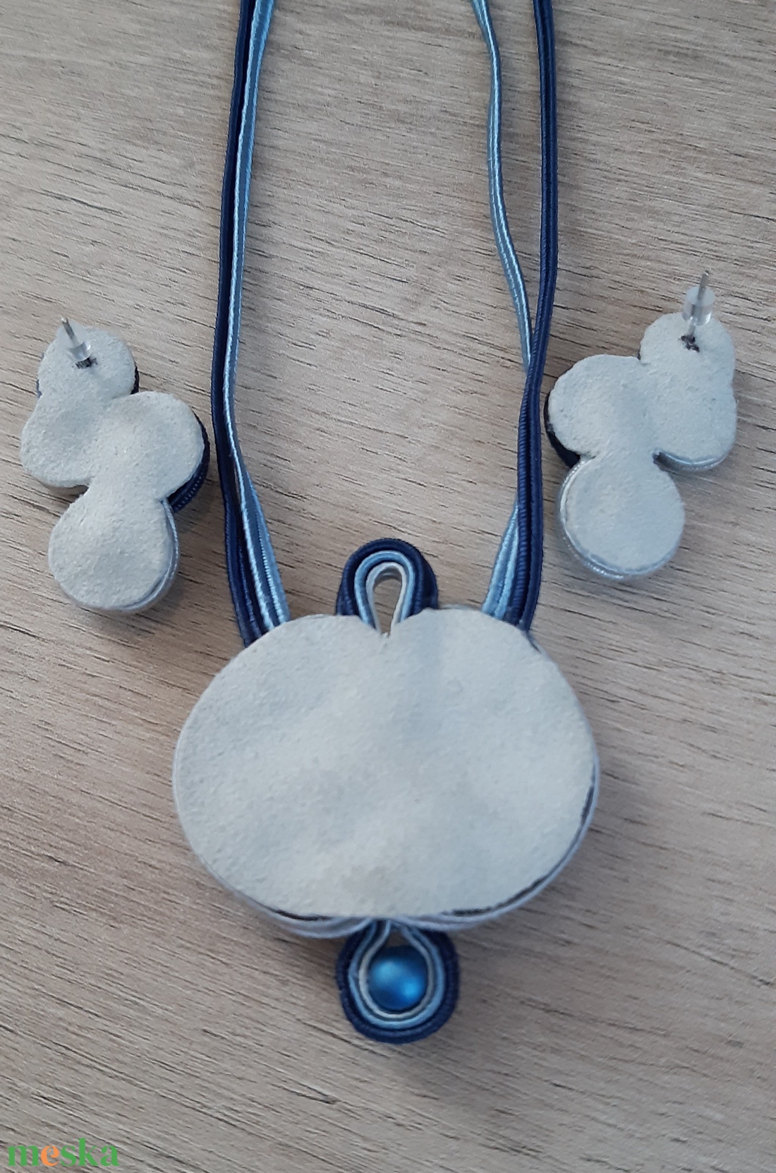 Jáde sújtás medál fülbevalóval  - ékszer - ékszerszett - Meska.hu