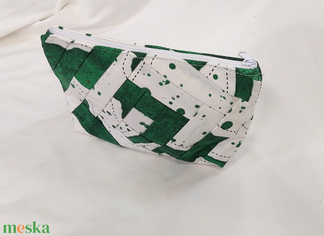 Neszeszer zöldben - táska & tok - neszesszer - Meska.hu Neszeszer zöldben - táska & tok - neszesszer - Meska.hu