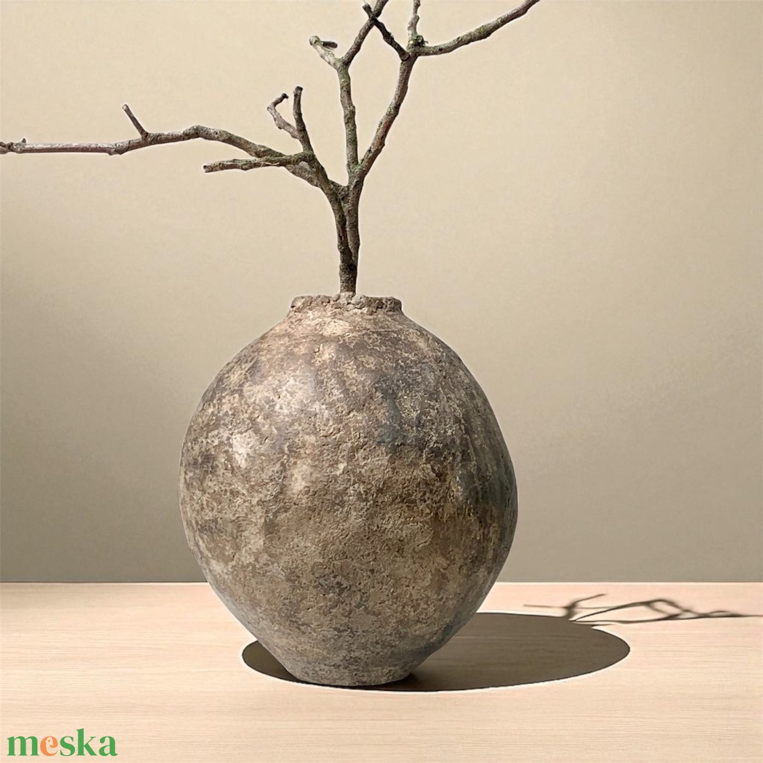 Tamane - A gömb gyökere - wabi-sabi, otthon, egyedi, papírbeton, minimalista, dekoráció, váza - otthon & életmód - dekoráció - virágdísz és tartó - váza - Meska.hu