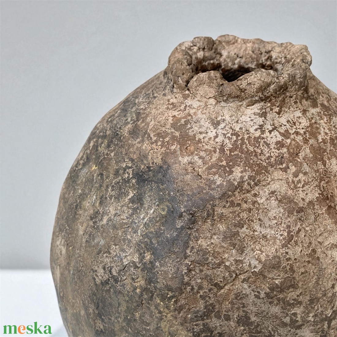 Tamane - A gömb gyökere - wabi-sabi, otthon, egyedi, papírbeton, minimalista, dekoráció, váza - otthon & életmód - dekoráció - virágdísz és tartó - váza - Meska.hu