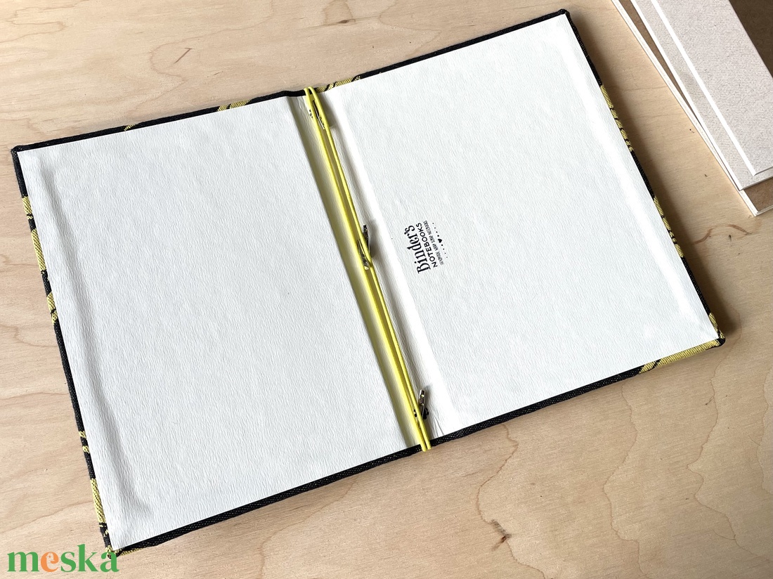 Füzettartó, füzetborító, traveller's notebook, A/5, keménytáblás, textilborítós, papírmadár - otthon & életmód - papír, írószer - könyv- és füzetborító - Meska.hu Füzettartó, füzetborító, traveller's notebook, A/5, keménytáblás, textilborítós, papírmadár - otthon & életmód - papír, írószer - könyv- és füzetborító - Meska.hu