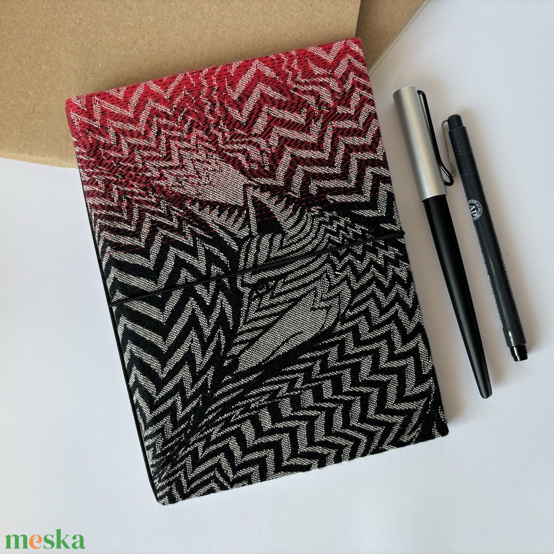 Fekete róka füzettartó, füzetborító, traveller's notebook, A/5, keménytáblás, Oscha Zorro - otthon & életmód - papír, írószer - könyv- és füzetborító - Meska.hu Fekete róka füzettartó, füzetborító, traveller's notebook, A/5, keménytáblás, Oscha Zorro - otthon & életmód - papír, írószer - könyv- és füzetborító - Meska.hu