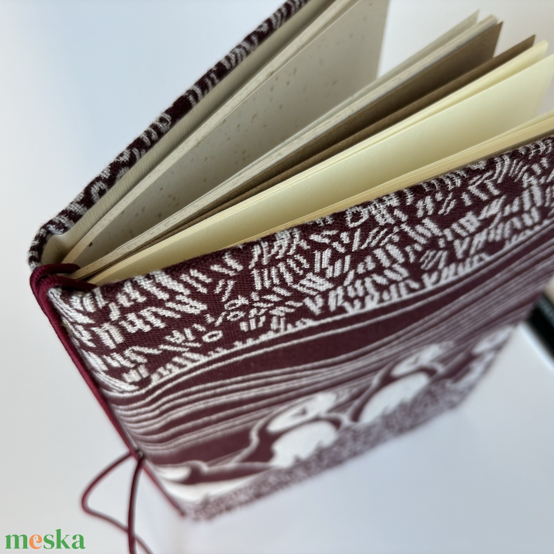 Lundacsalád textilborítós füzettartó, füzetborító, traveller's notebook, A/5, keménytáblás - otthon & életmód - papír, írószer - könyv- és füzetborító - Meska.hu Lundacsalád textilborítós füzettartó, füzetborító, traveller's notebook, A/5, keménytáblás - otthon & életmód - papír, írószer - könyv- és füzetborító - Meska.hu