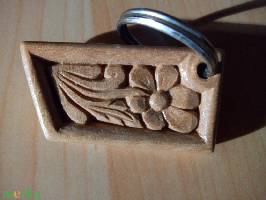 Egyedi, faragott kulcstartó  - táska & tok - kulcstartó & táskadísz - kulcstartó - Meska.hu