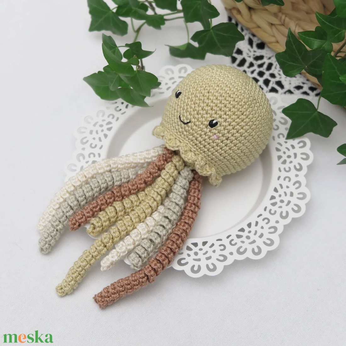 Horgolt polip (csörgővel is kérhető) - játék & sport - plüssállat & játékfigura - polip - Meska.hu