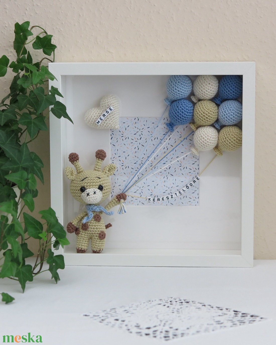 Horgolt, névreszóló ZSIRÁF babaköszöntő kép, babaszoba dekoráció - játék & sport - keresztelőajándékok - Meska.hu