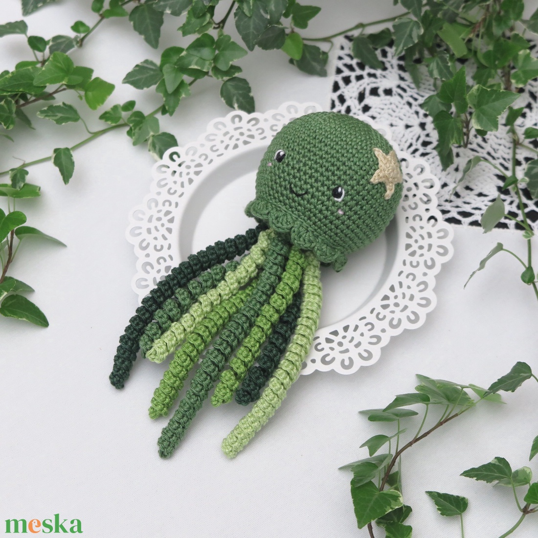 Horgolt zöld polip alvóka babajáték - játék & sport - plüssállat & játékfigura - polip, medúza - Meska.hu